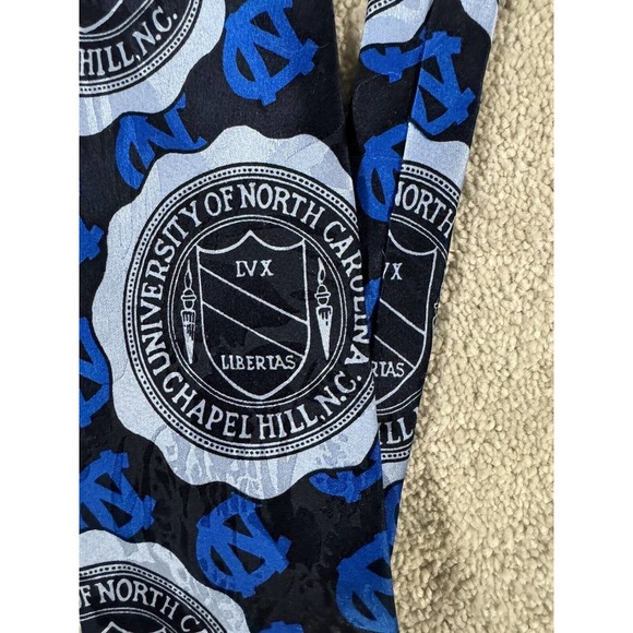 Vintage University of North Carolina UNC Tar Heels Logo Mens 100% Silk‎ Neck Tie - Picture 5 of 7